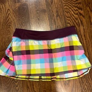 Lululemmon Pace Setter plaid tennis skirt 10